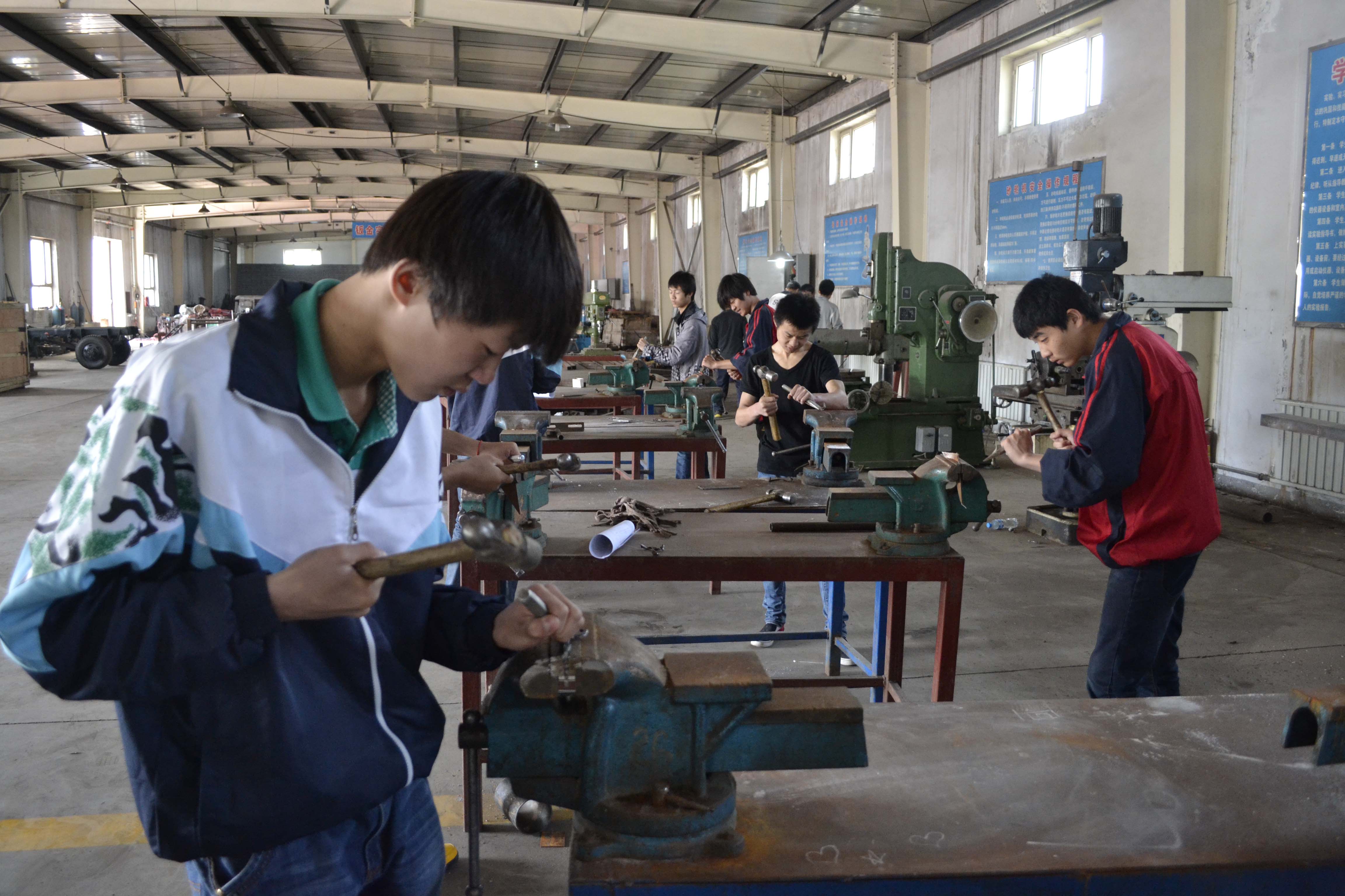 1550657592694880.jpg 1550657592694880.jpg