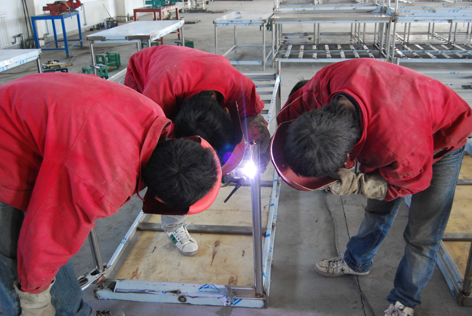 1558412525196298.jpg 焊接专业学生.jpg